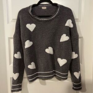 POL Heart Pattern Sweater in Gray and White